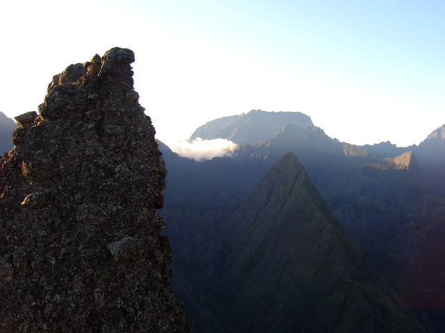 La Roche Verre Bouteille se réveille également