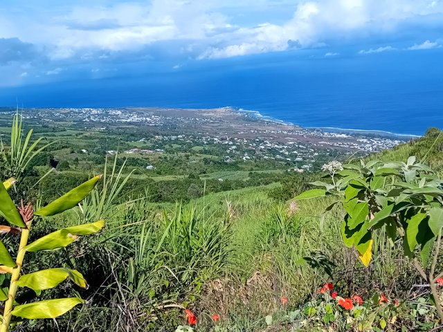 Les nombreux panoramas portent jusqu'à la Pointe au Sel