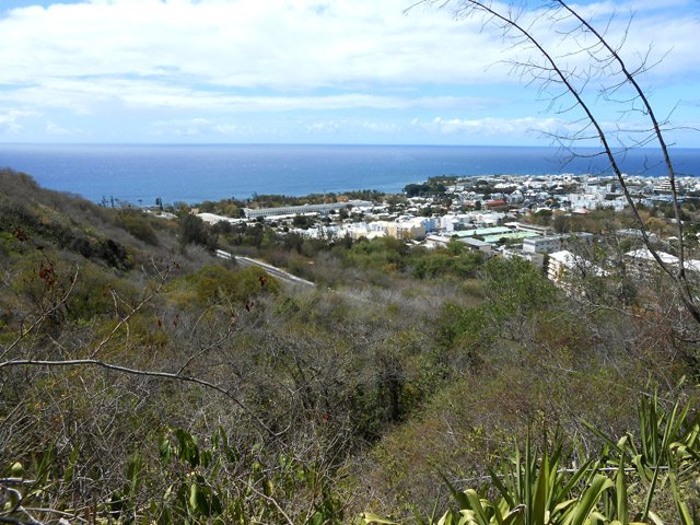 Panorama vers la Caserne Lambert en début de grimpette
