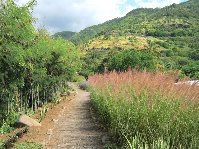 Très beau sentier de la Redoute au pont