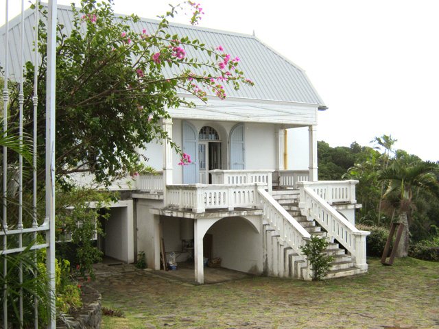 La demeure qui se voit depuis Saint-Denis