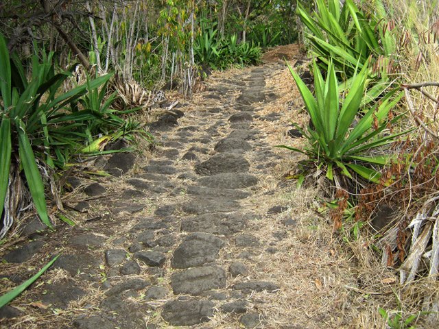 Les pistes pavées sont encore en très bon état