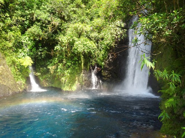 L'eau de ces trois chutes est recueillie par un barrage