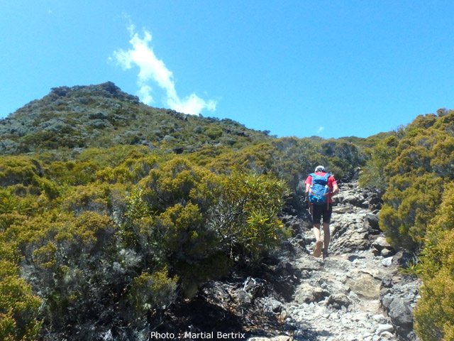 Le Piton de la Glacière annonce la cavité pour bientôt