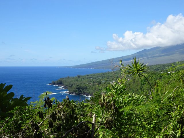 Le regard porte sur le Tremblet et les Grandes Pentes