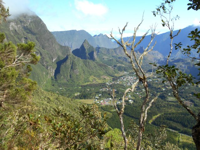 Heureusement, beaux paysages sur Bras Sec et le Bonnet de Prêtre
