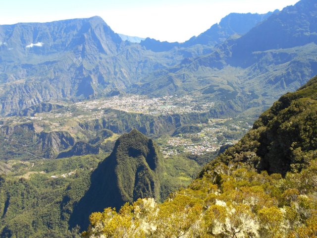 Les vues sur le Bonnet de prêtre sont très plongeantes