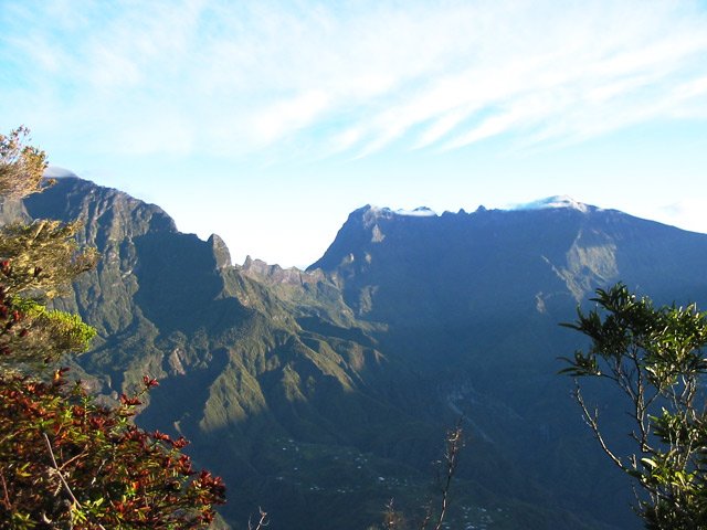 Plusieurs points de vue durant la montée pour admirer Cilaos