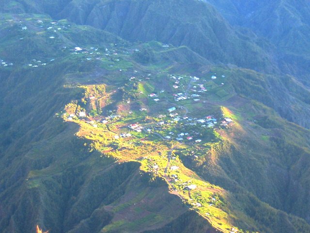 L'îlet à Cordes commence à être baigné par les rayons
