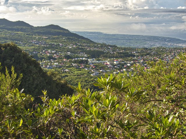 Le village des Makes, plus calme et plus vert que les villes côtières