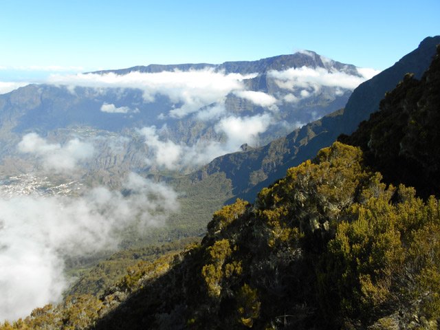Les nuages quittent le Grand Bénare
