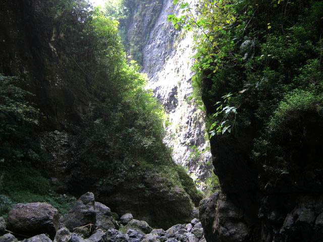 Le début des étroites gorges