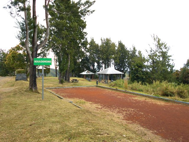 Vaste domaine de loisirs et repos au Brûlé