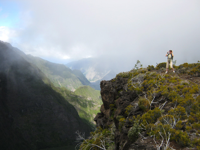 Quelques à-pics en bordure du sentier