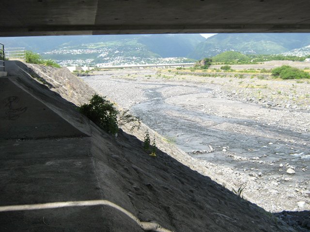Passage sous le pont