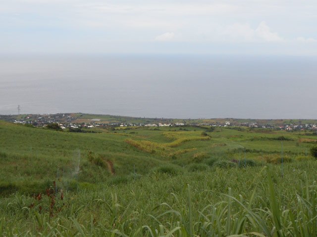 Plus on monte et plus on voit loin. A gauche, Stella Matutina.