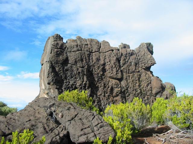 Une des trois parties du dyke rencontré en montant au Piton Rouge