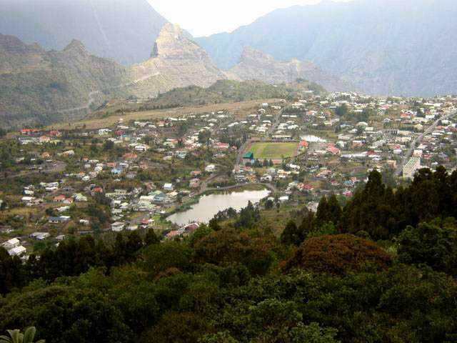 Vue sur Cilaos depuis le belvédère de la Roche Merveilleuse