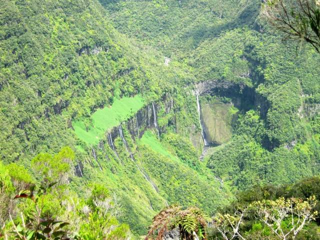 On embrasse la quasi totalité du Trou de Fer depuis le second point de vue