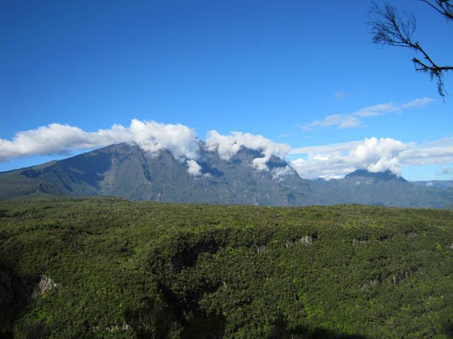Un des plus beaux panoramas de la Réunion avant de revenir sur ses pas