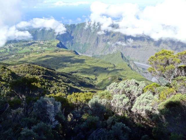 A 10 minutes du sommet, se retourner pour profiter du paysage