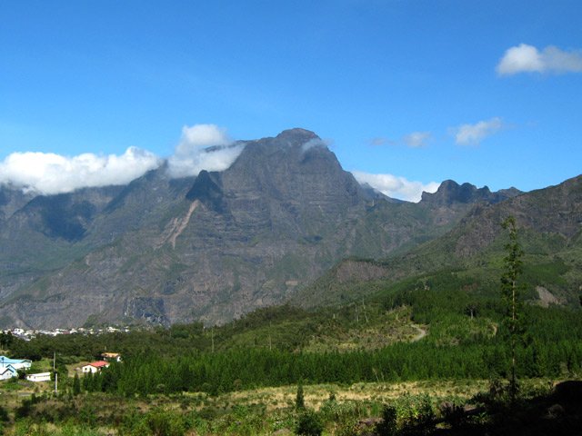 Le Grand Bénare à l'horizon