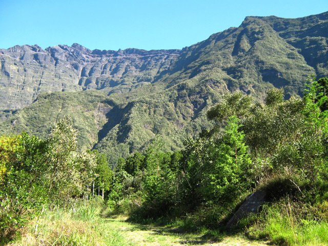 Une autre vue du Gros Morne depuis une autre piste