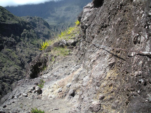Passage plus délicat sur terrain glissant. Bien maintenir le câble