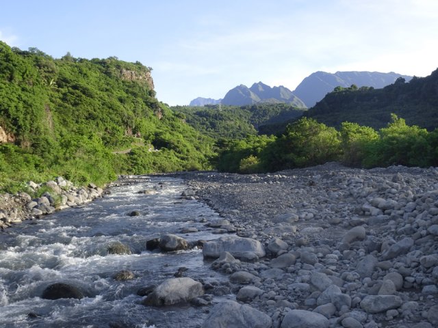 On profite déjà de beaux panoramas depuis le gué