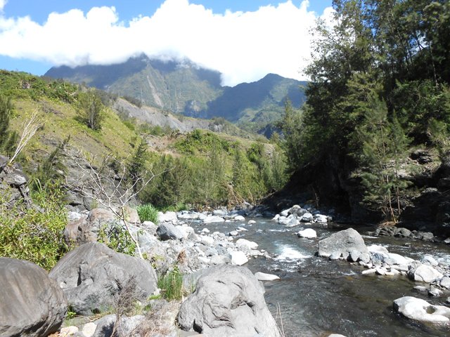 Superbe rivière facile à longer