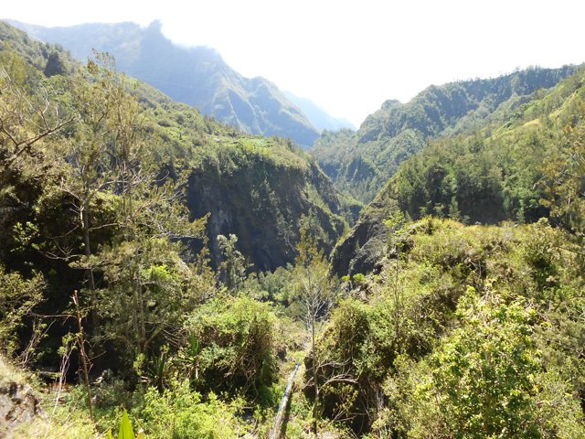 Pont de vue sur la vallée depuis la montée