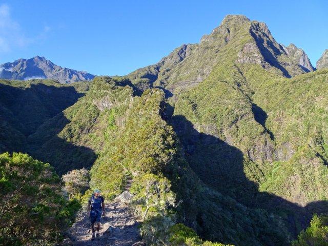 Deux Fesses et le Morne de Fourche qui domine