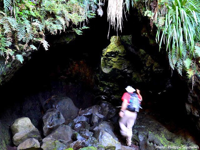 Attention aux roches glissantes pour passer de tunnel en tunnel