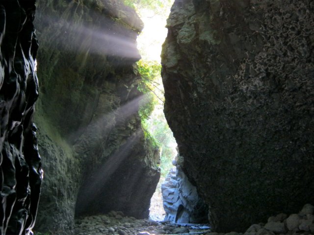 En fonction de l'heure, les rayons du soleil créent de belles couleurs