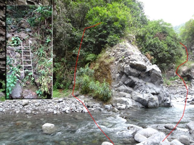 Repérer au passage le départ vers l'Îlet Tata