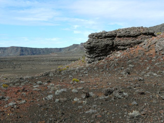 La plaine comporte également quelques aspérités qui font tout son charme