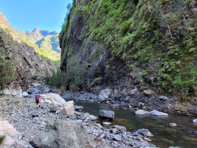 Une partie plate et reposante, les pieds au sec
