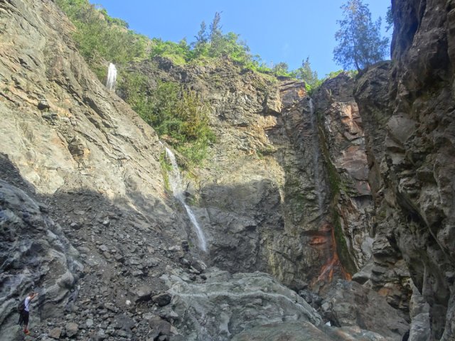 Si l'on entend la cascade Fouquet, on ne la voit pas encore