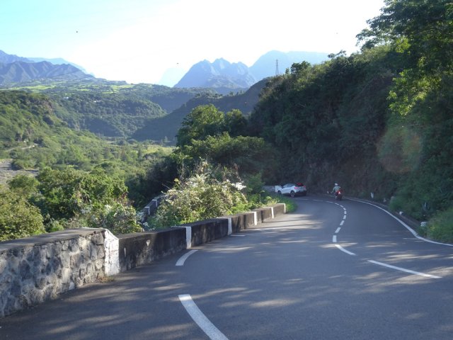 Paysages garantis lors de la montée vers l'Entre-Deux