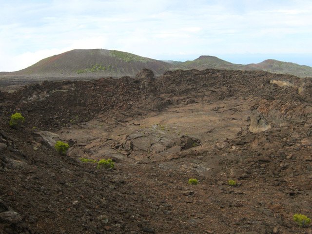 Montée au cratère Aubert e la Rue qui semble plus récent qu'il n'est réellement