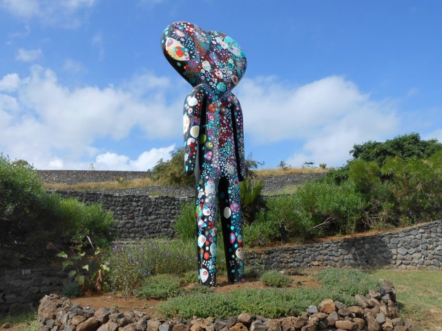 La sculpture fleurie, dans une des aires de pique-nique