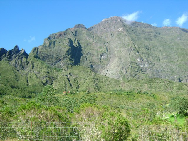 Le Grand Bénare et le Col du Taïbit au-dessus de Marla