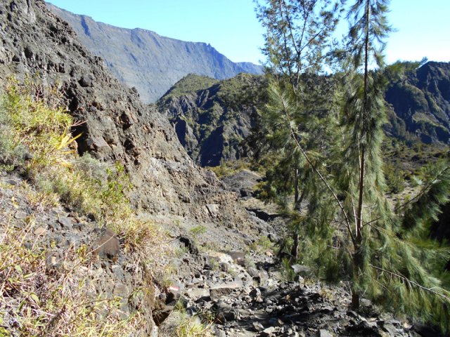 Certaines portions du sentier sont très rocailleuses