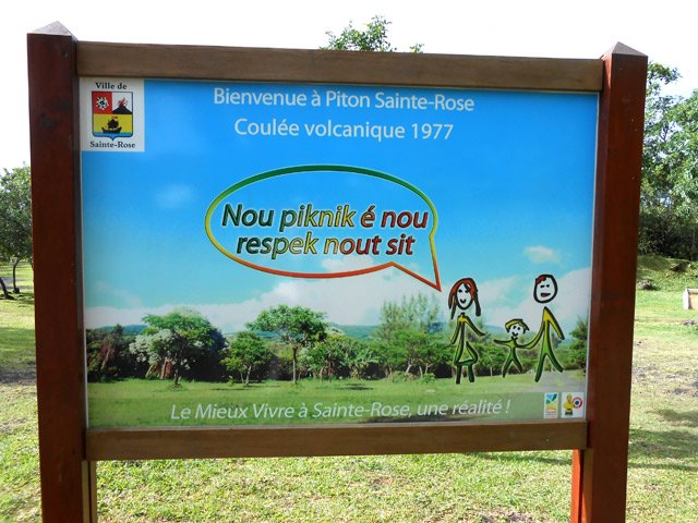 L'arrivée à la belle aire de pique-nique, remplie le dimanche