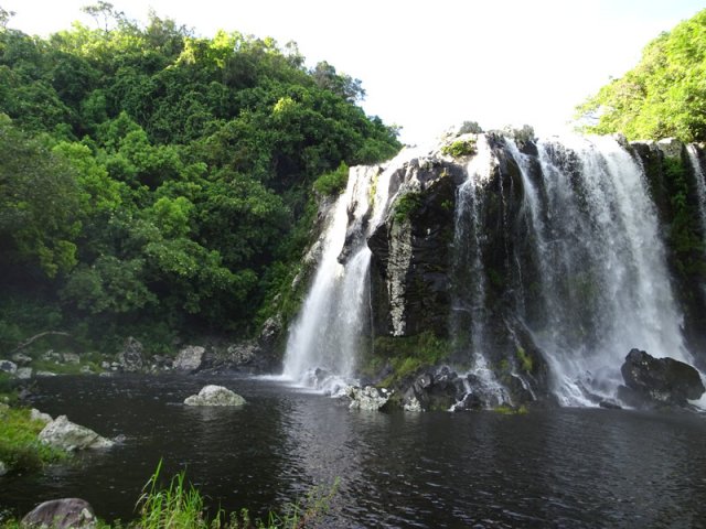 On arrive au pied de la chute du magnifique Bassin Nicole