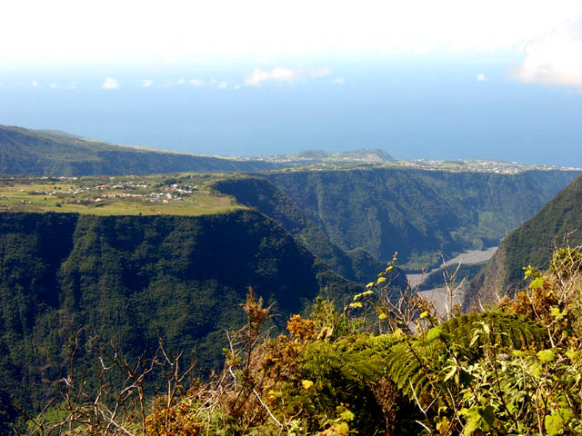 Grand Coude et la Rivière des Remparts depuis le belvédère