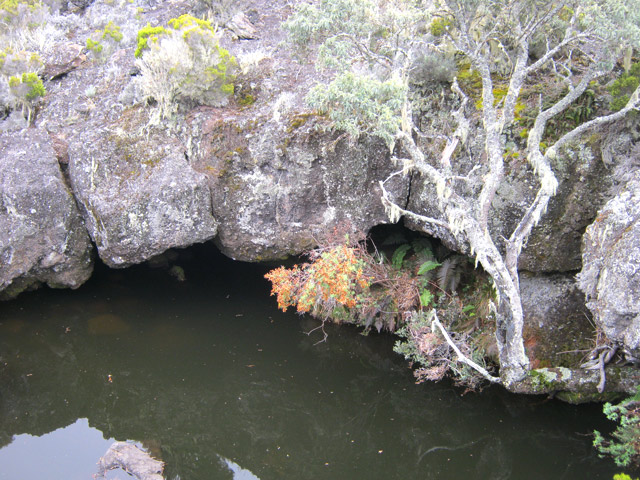 On ne compte plus les trous et grottes remplis d'eau