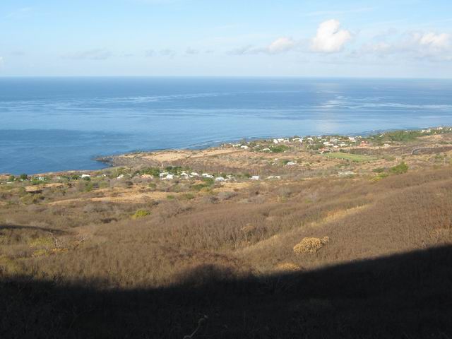 Le panorama sur l'océan compense la vue de la végétation épineuse