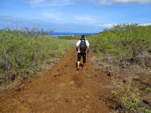 La piste longeant une canalisation enterrée