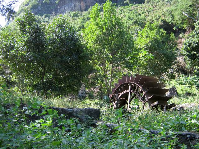 Les restes d'un moulin à l'Ilet Mahavel